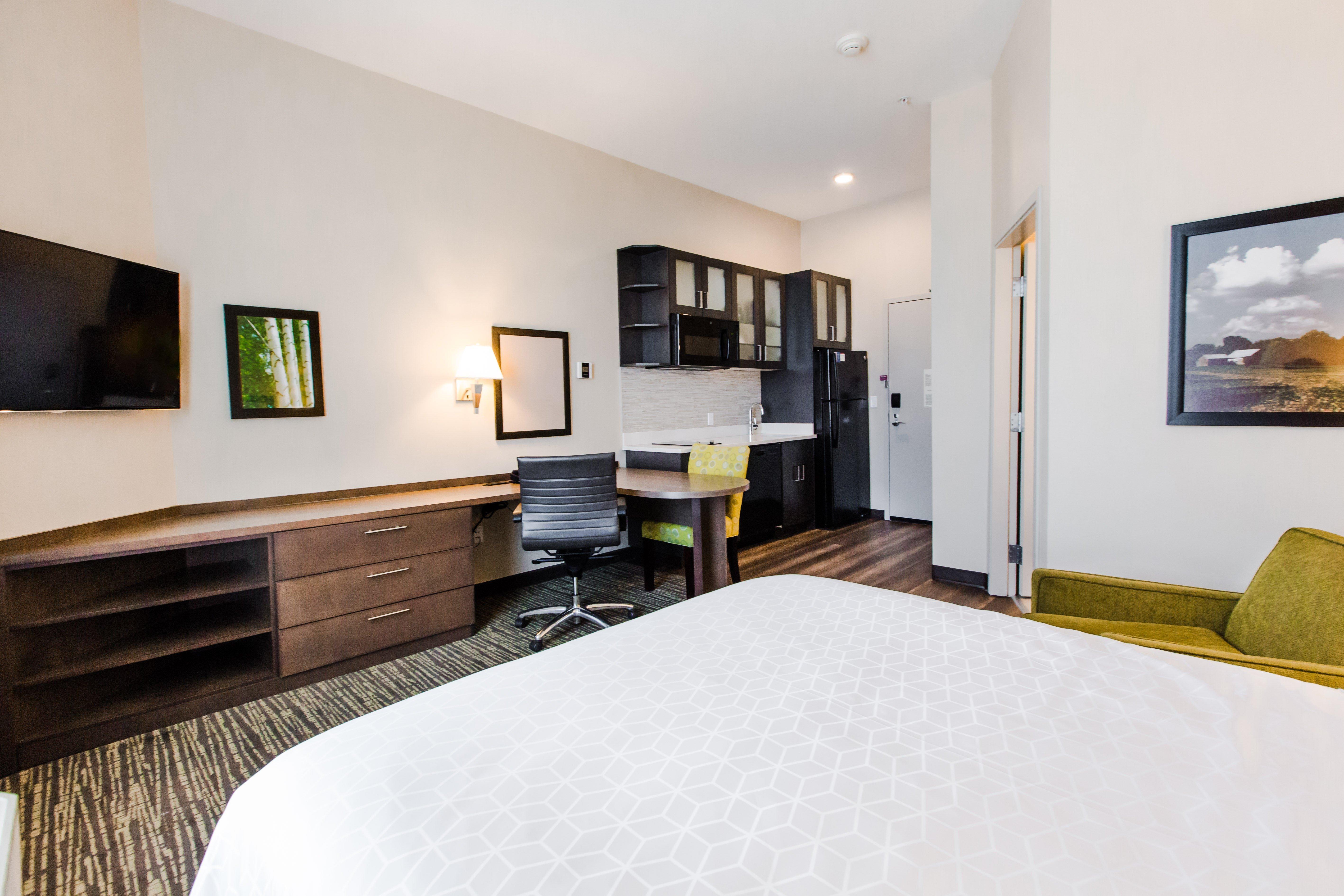 Candlewood Suites West Edmonton - Mall Area By Ihg Exterior foto